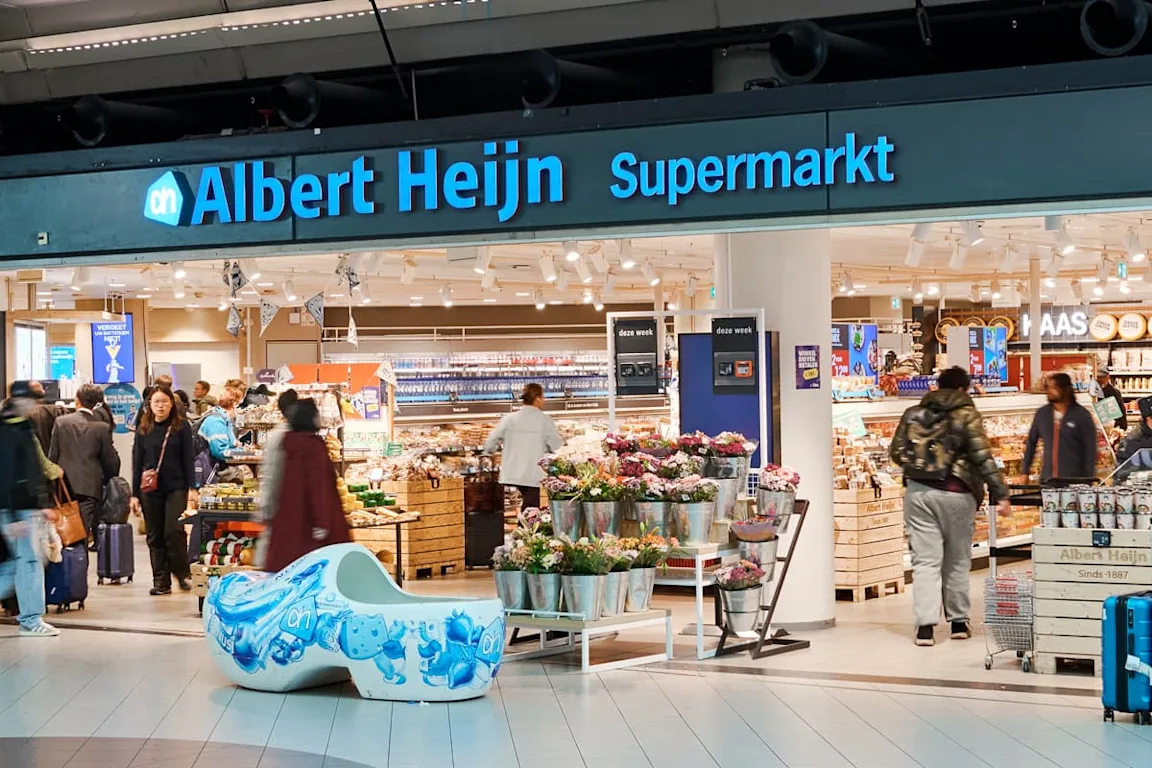 Albert Heijn To Go at AMS