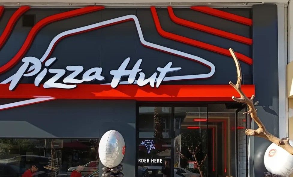 Pizza Hut at ATH