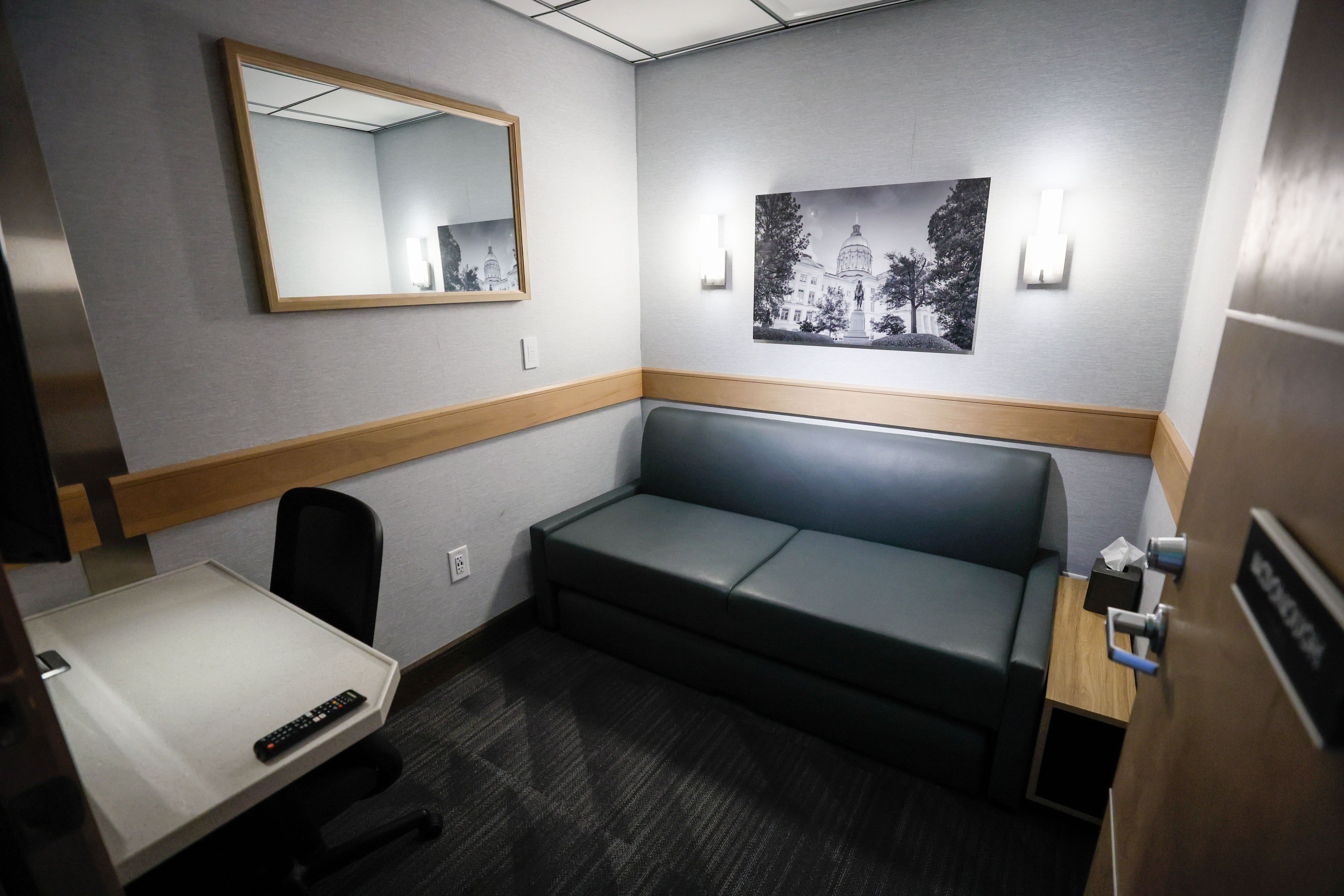 Relax at Minute Suites at ATL