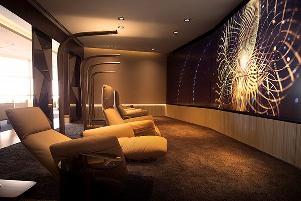 Etihad First Class Lounge Experience at AUH