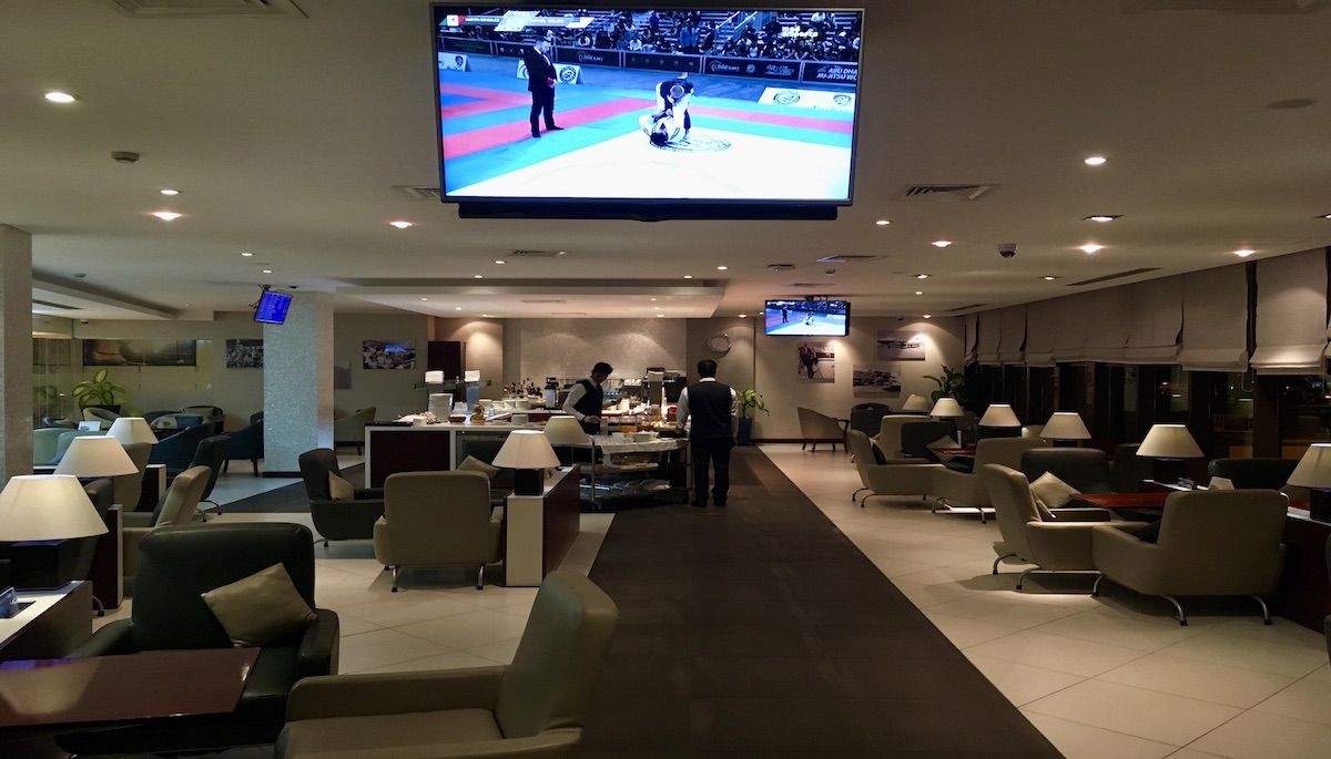 Gulf Air Falcon Gold Lounge at BAH