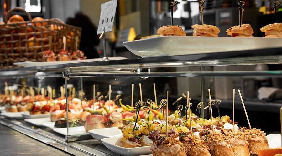 Tapas and Pintxos in El Born at BCN