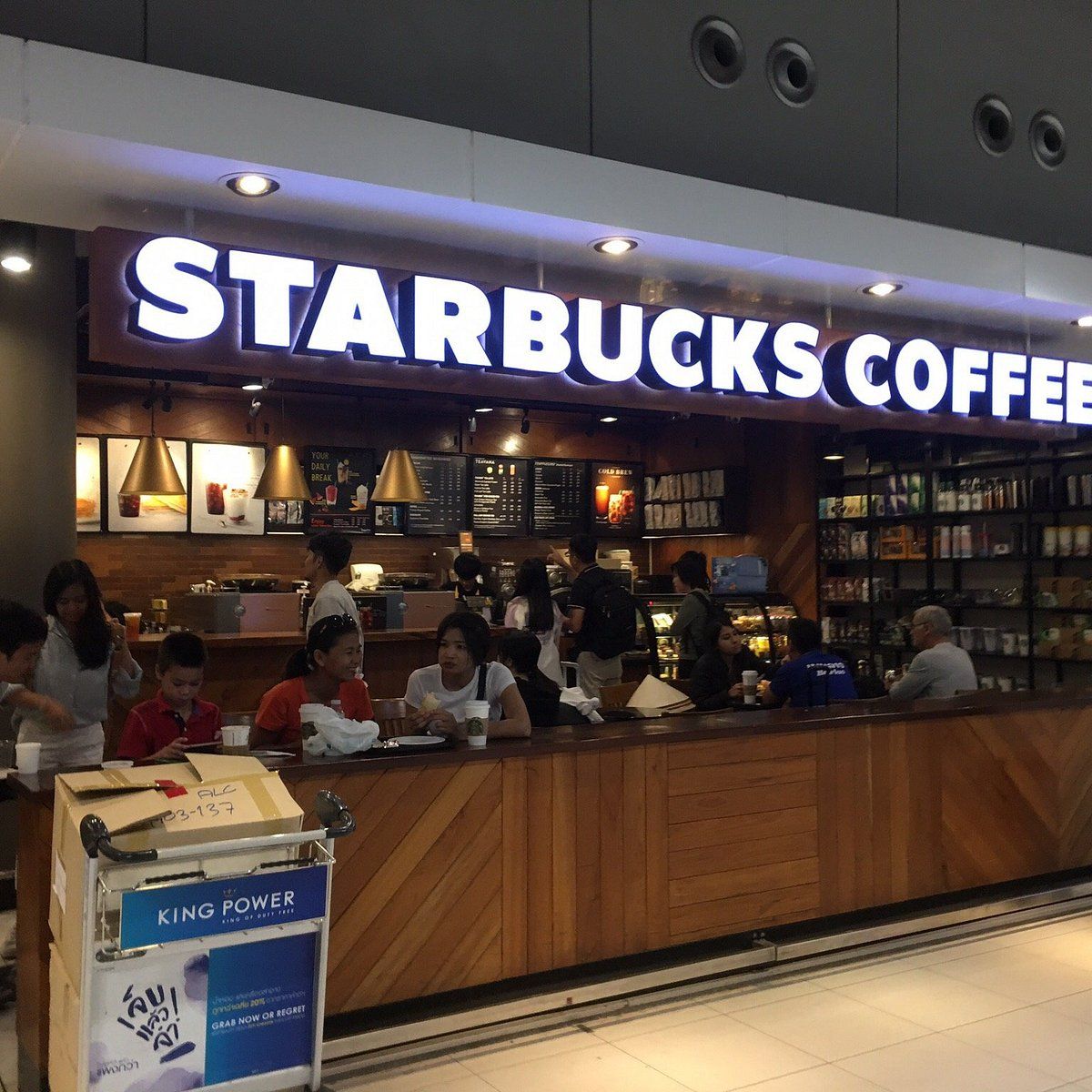 Starbucks restaurant at BKK Airport