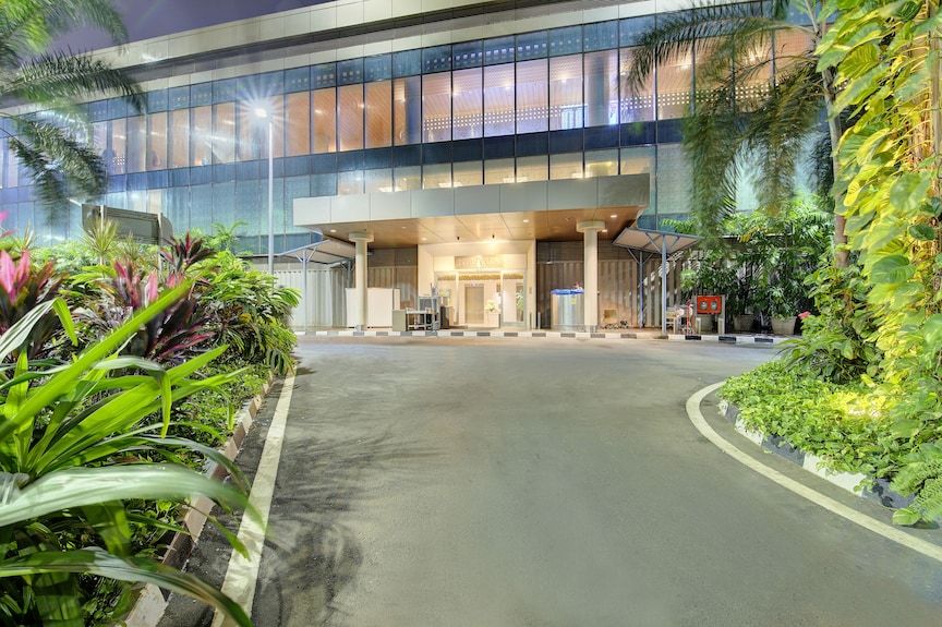 Niranta Transit Hotel near BOM