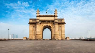 Visit Gateway of India & Colaba at BOM