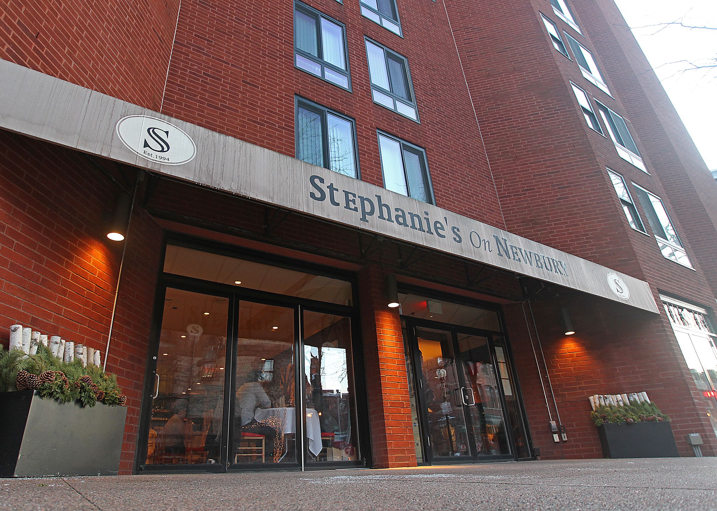 Stephanie's on Newbury restaurant at BOS Airport