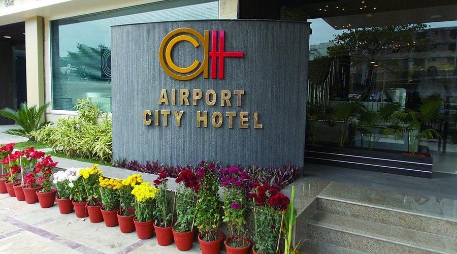 Hotel Airport City near CCU