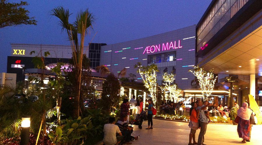 AEON Mall Tangerang at CGK