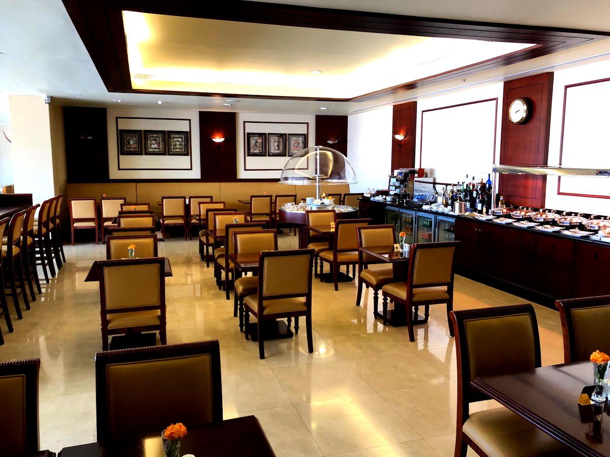 Emirates Lounge at CMB