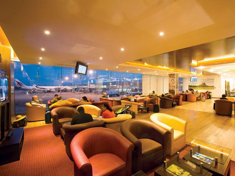 SriLankan Airlines Serenediva Business Class Lounge at CMB