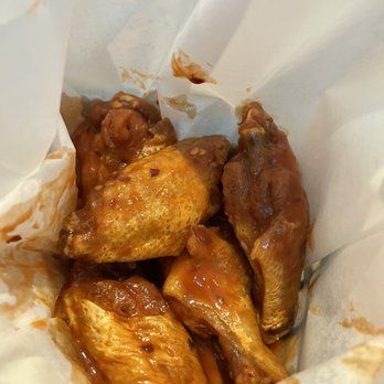 Woody's Wings at DEN