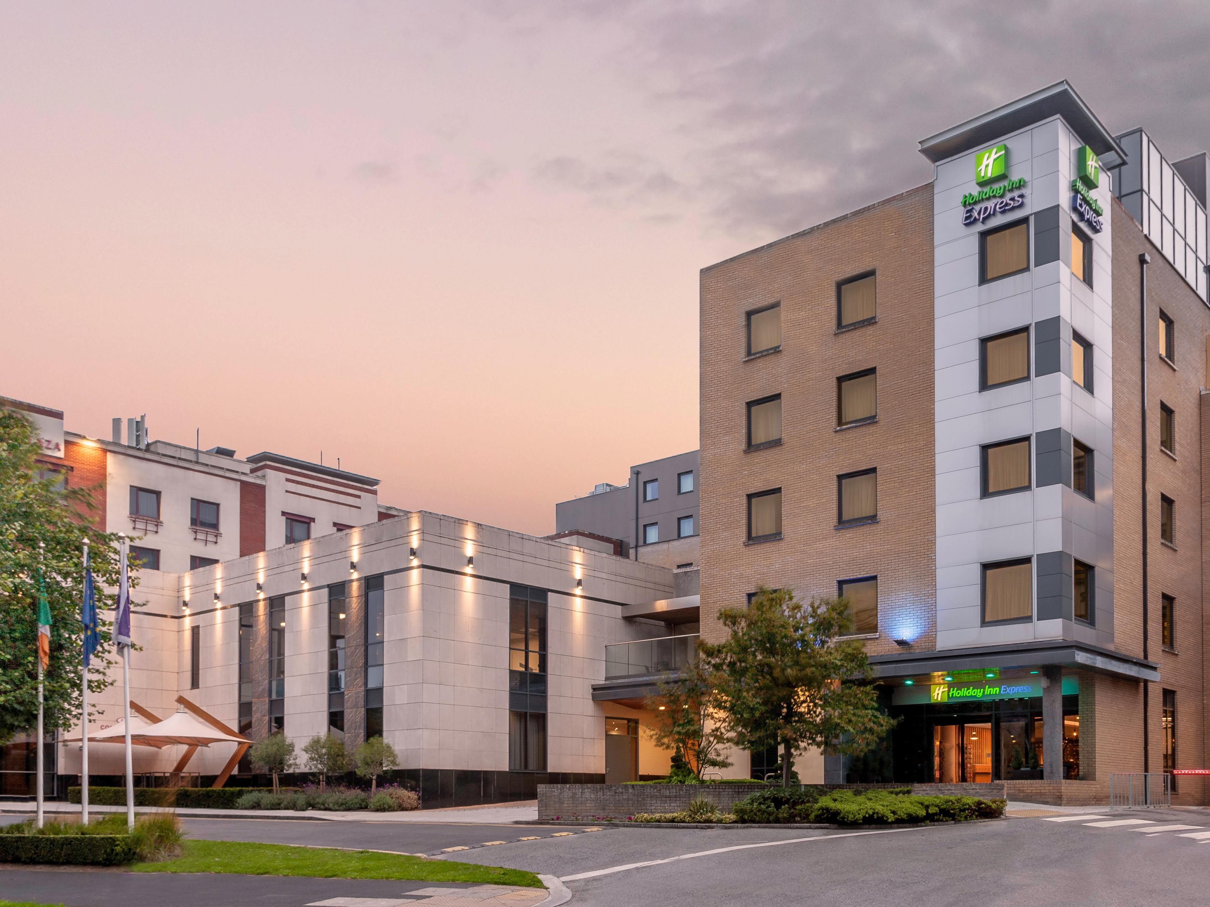 Holiday Inn Express Dublin Airport near DUB
