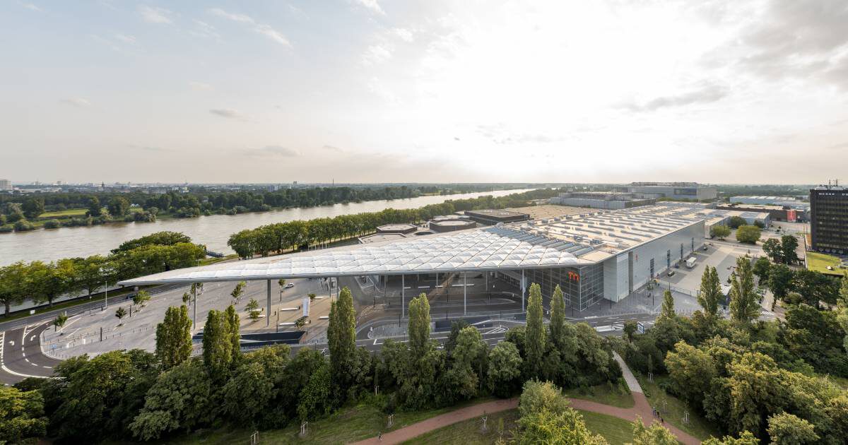 Dusseldorf Messe (Exhibition Centre) from DUS