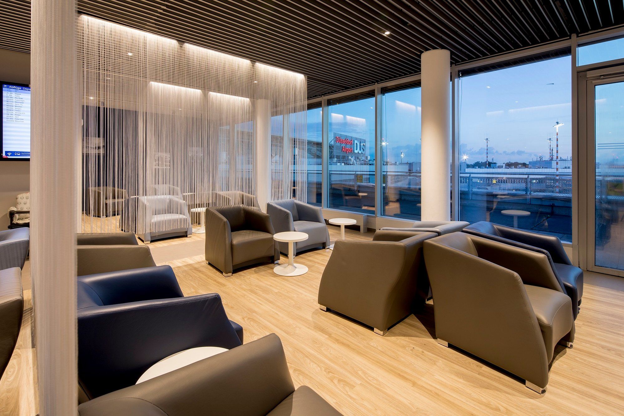 Hugo Junkers Lounge at DUS