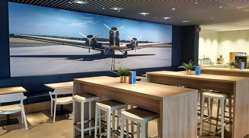 Lounge Relaxation with German Beer at DUS