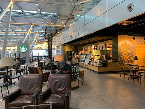 Starbucks restaurant at DUS Airport