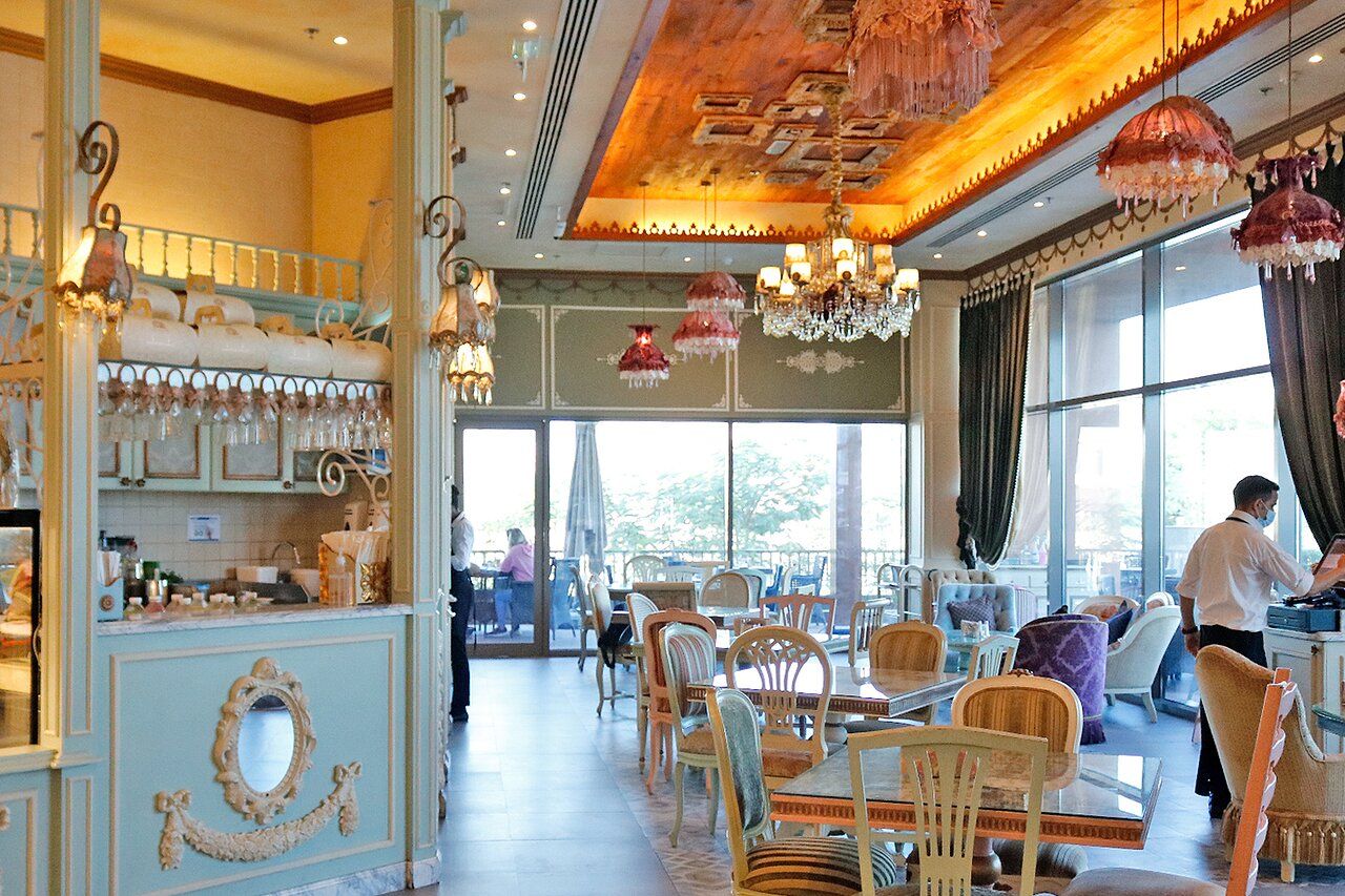 Shakespeare & Co. at DXB