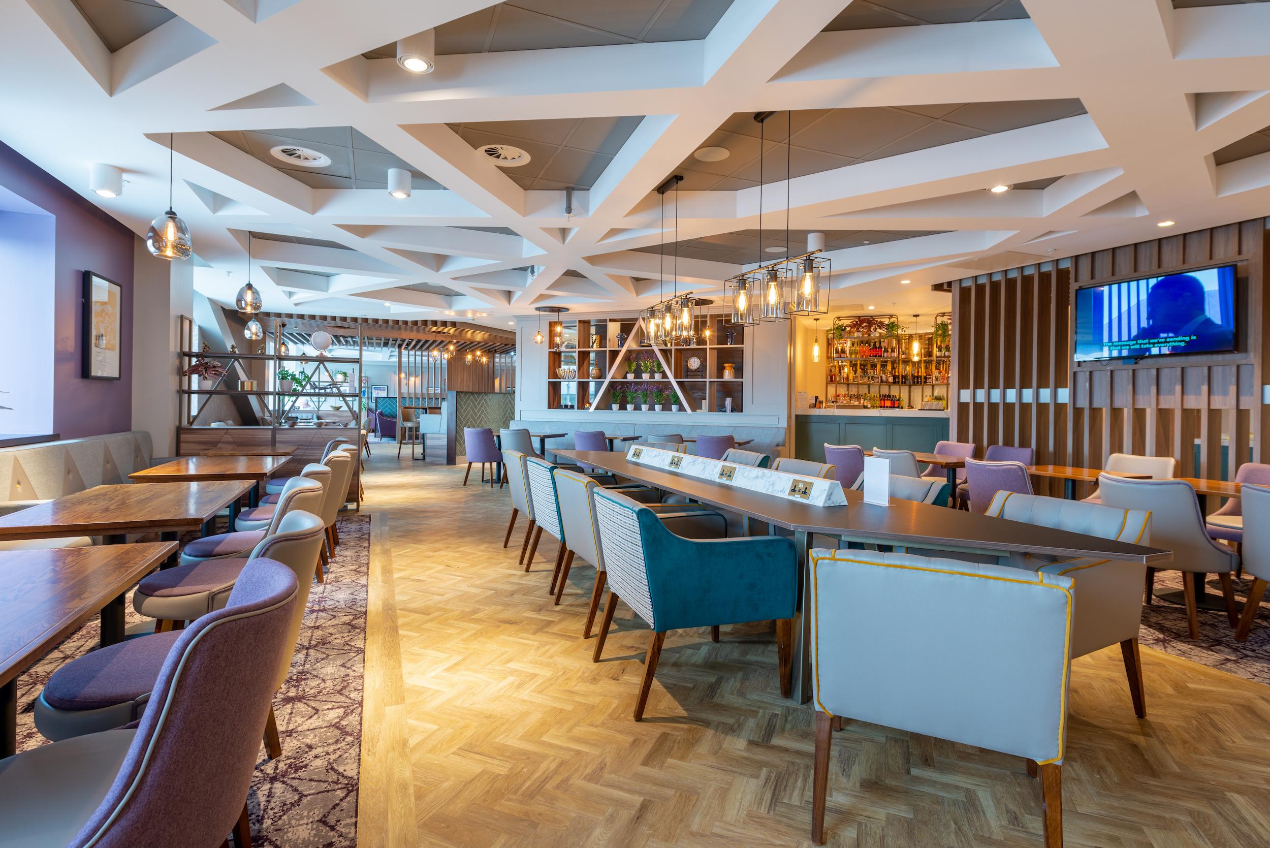 Aspire Lounge at EDI