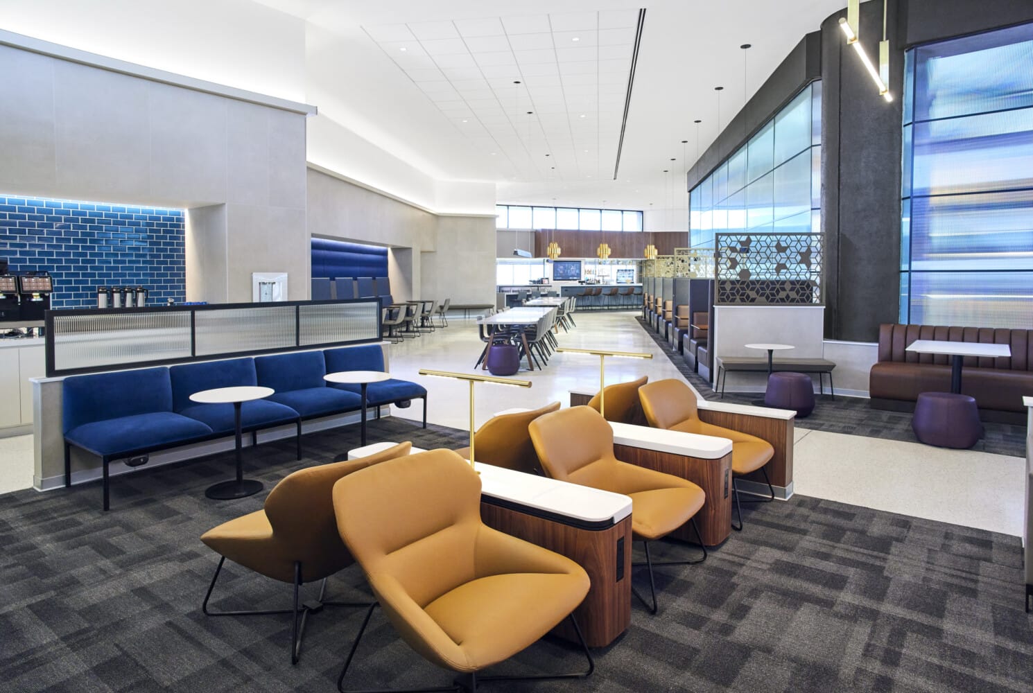 United Club (Terminal C, Gate C74) at EWR