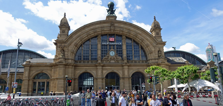 Frankfurt Hauptbahnhof (Central Station) from FRA