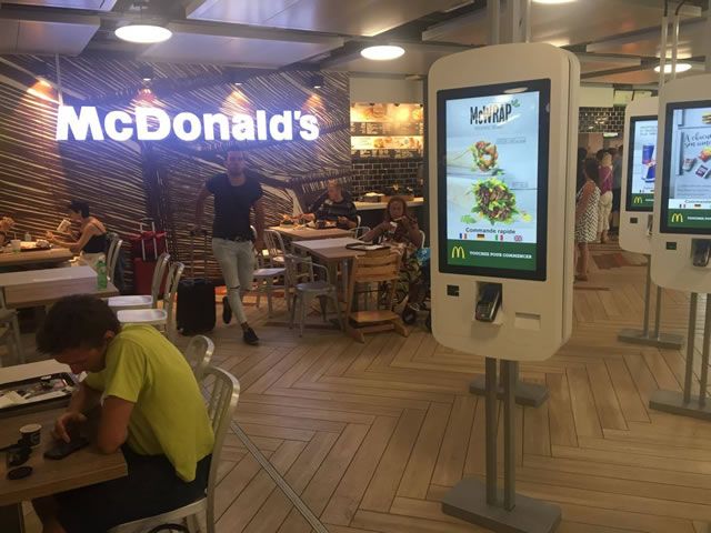 McDonald's at GVA