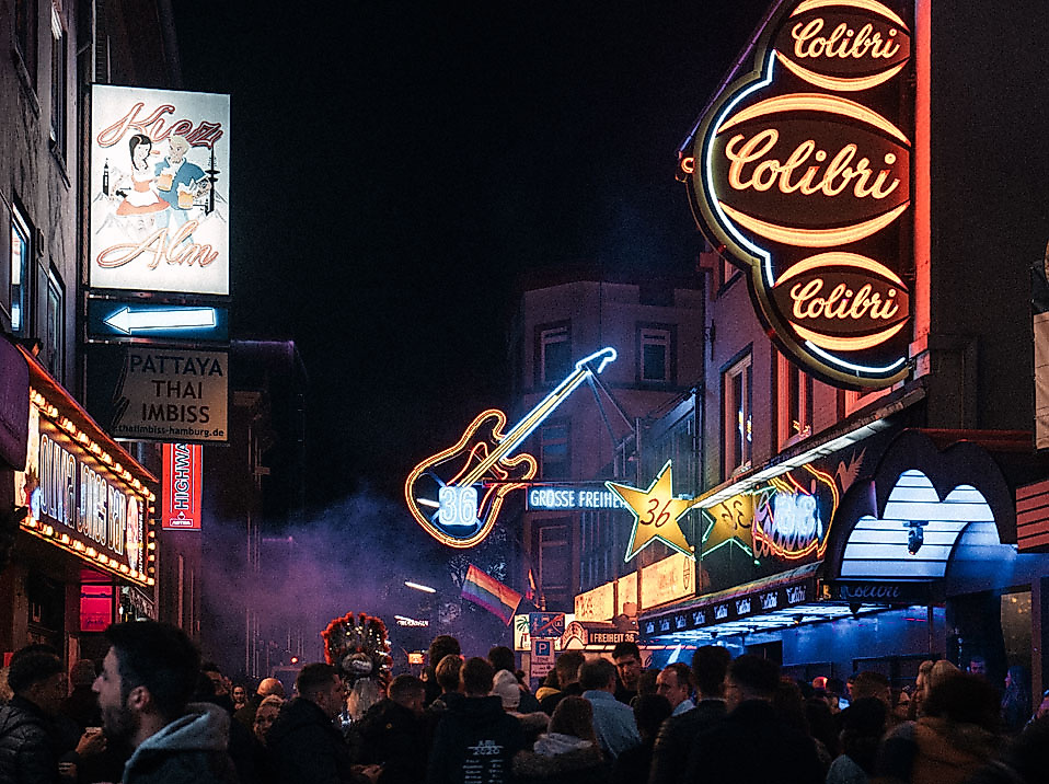St. Pauli & Reeperbahn from HAM