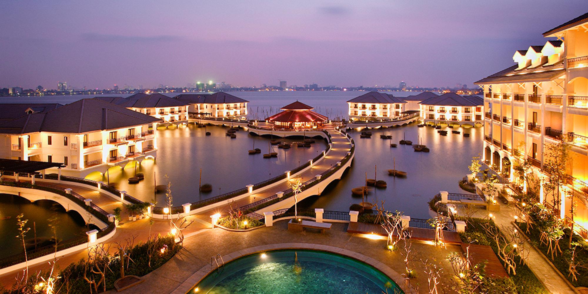 West Lake (Tay Ho) from HAN