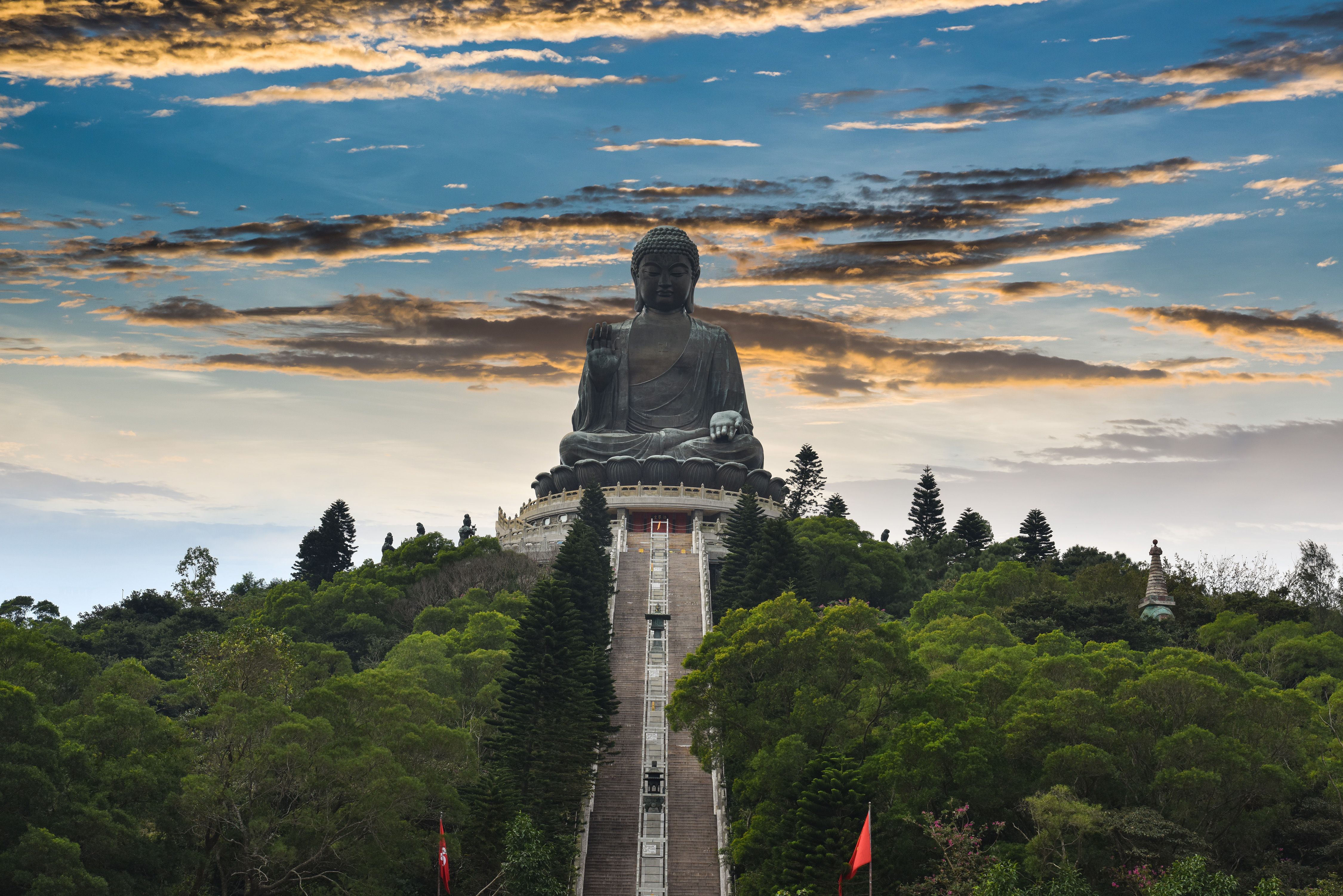 Visit Ngong Ping Big Buddha at HKG
