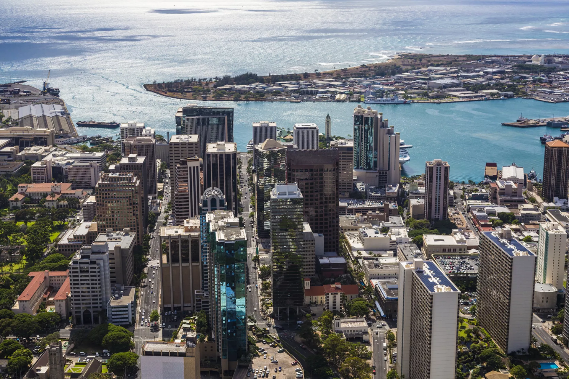Downtown Honolulu from HNL