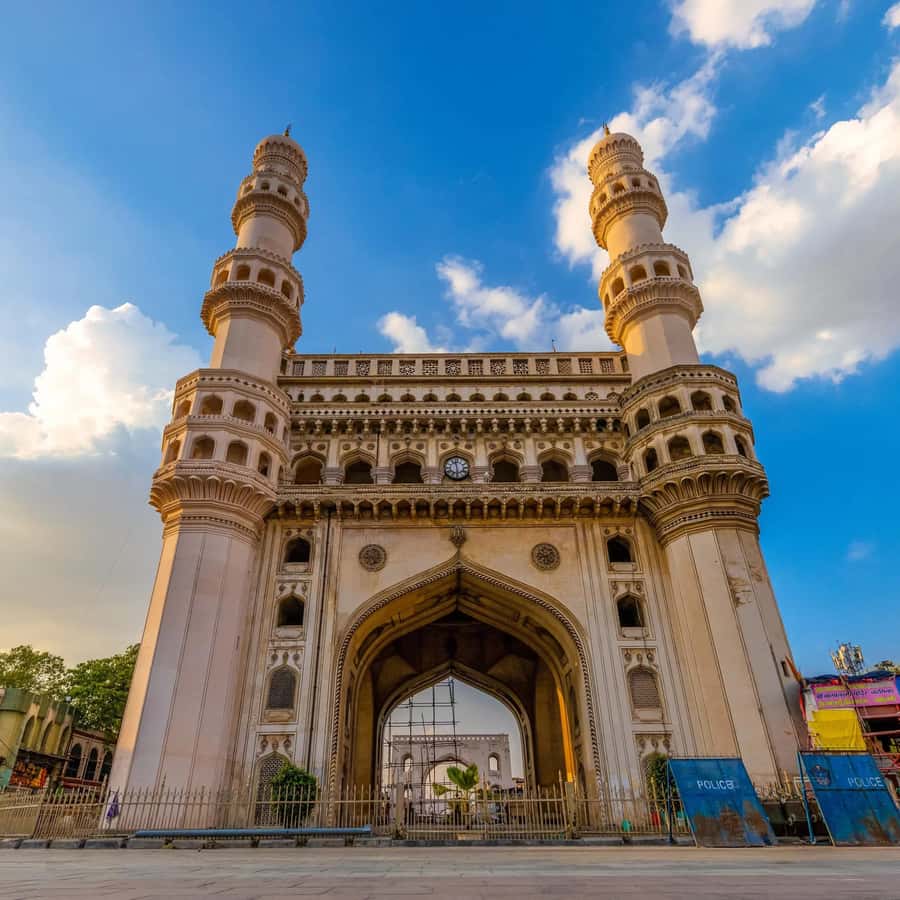 Charminar & Old City Tour at HYD