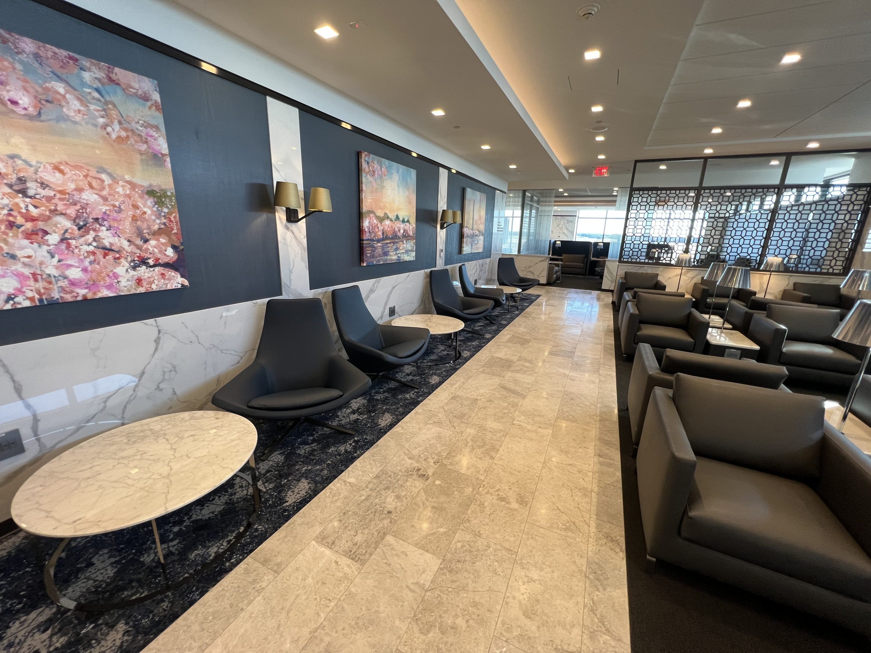 United Polaris Lounge Experience at IAD