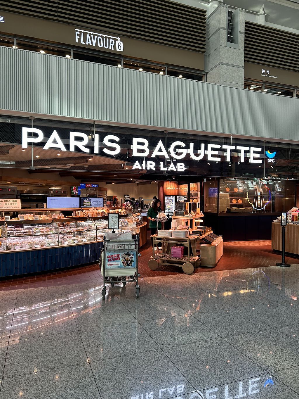 Paris Baguette at ICN