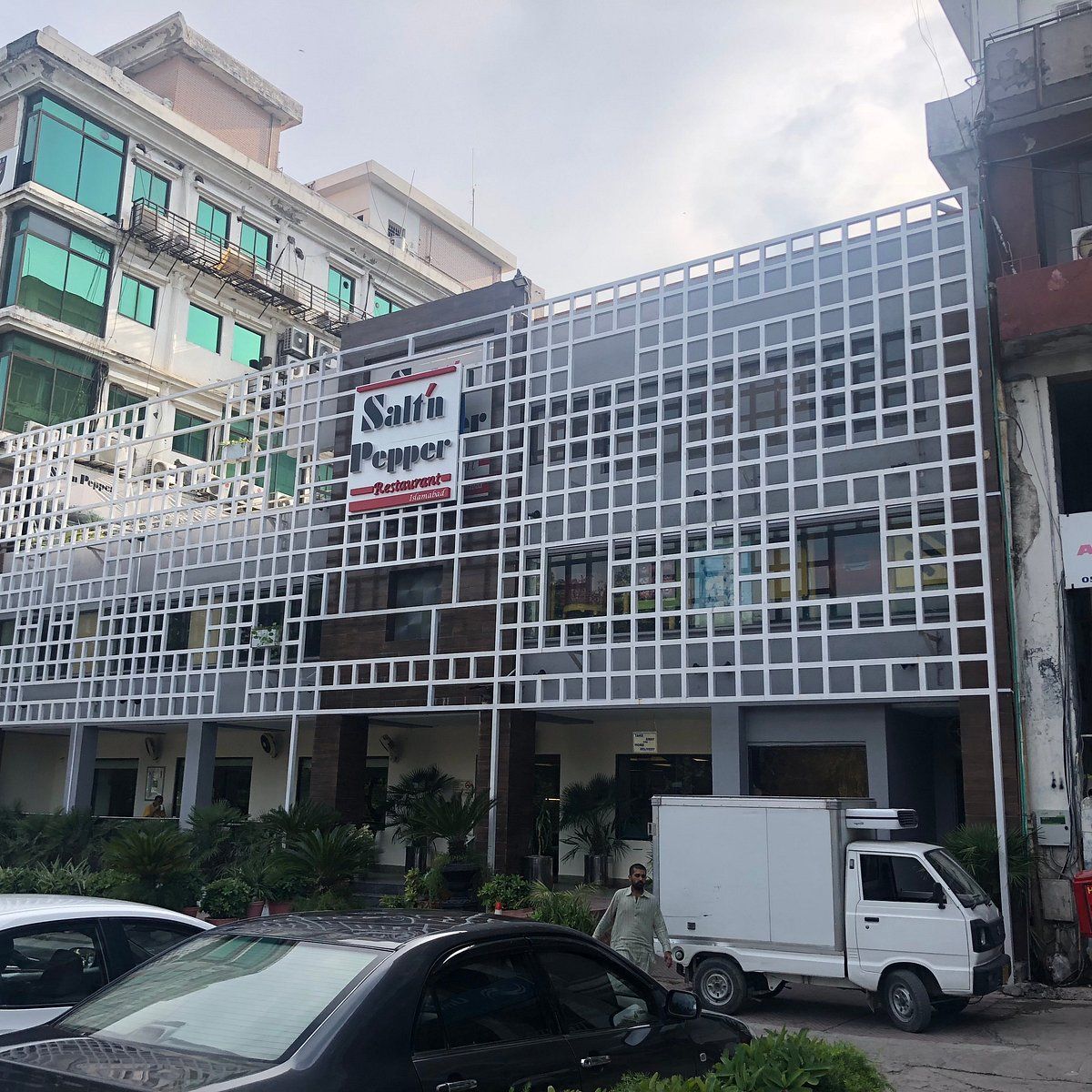 Salt'n Pepper at ISB