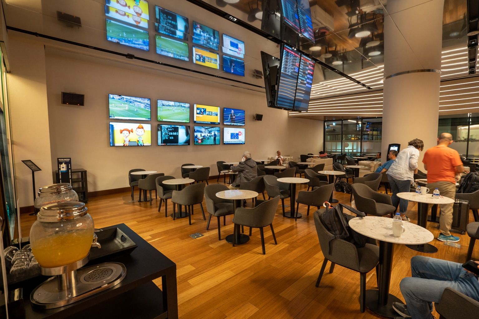 Turkish Airlines Domestic Lounge at IST