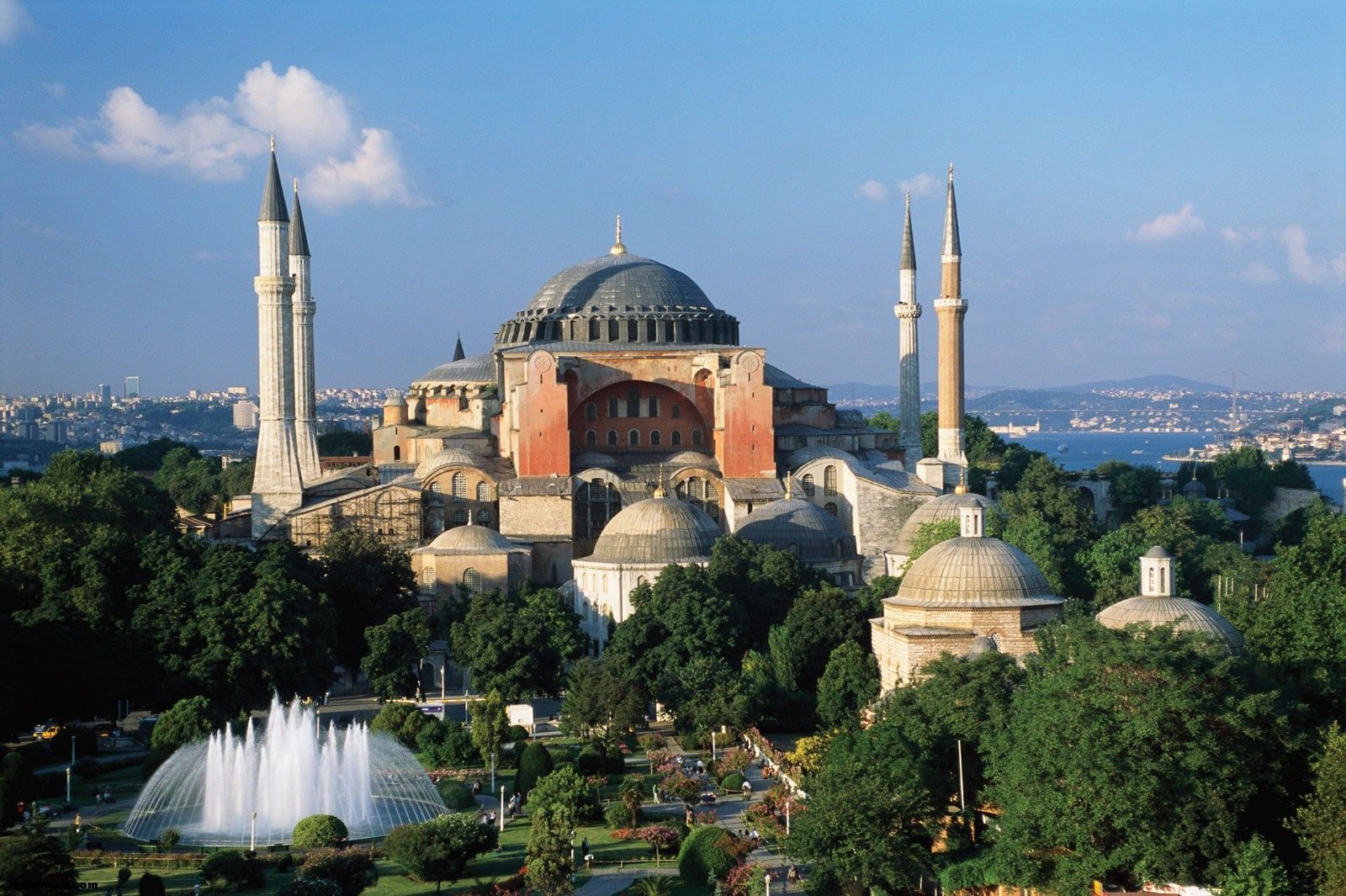 Visit Hagia Sophia and Sultanahmet at IST