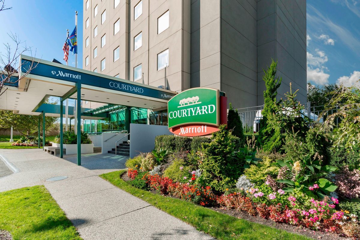 Courtyard by Marriott JFK Airport near JFK