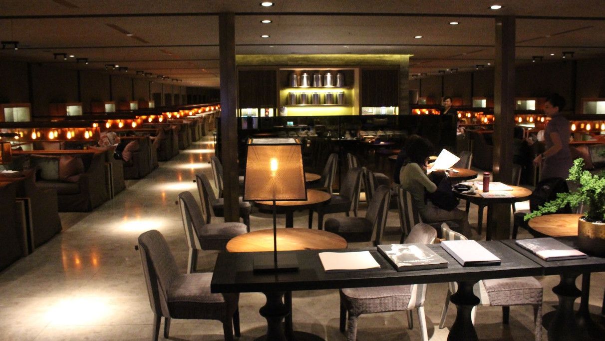 China Airlines Dynasty Lounge at KHH