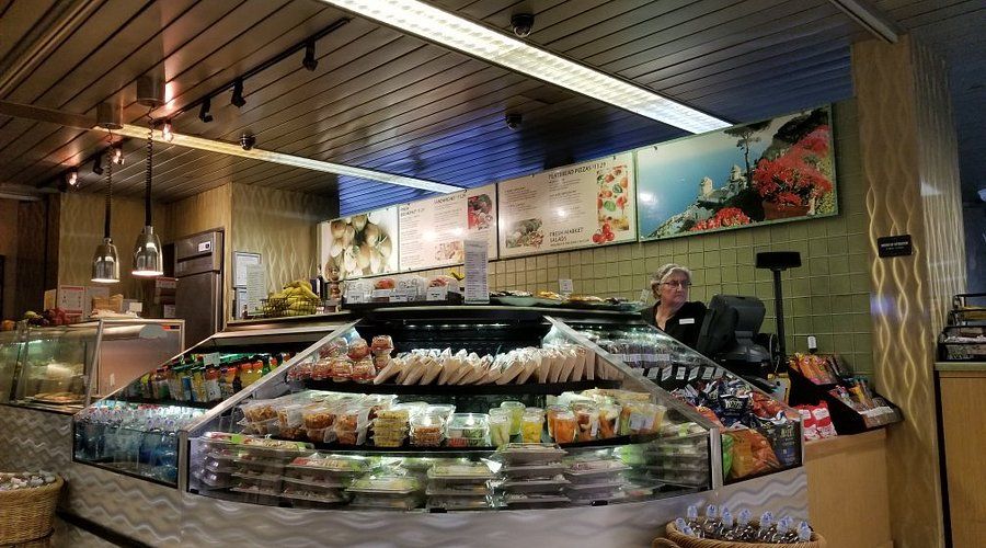 La Tapenade Mediterranean Cafe at LAS