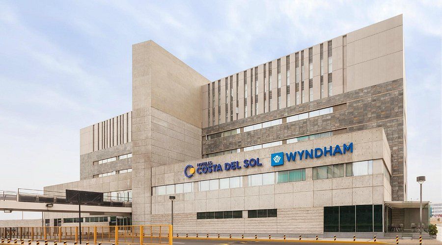 Wyndham Costa del Sol Lima Airport near LIM