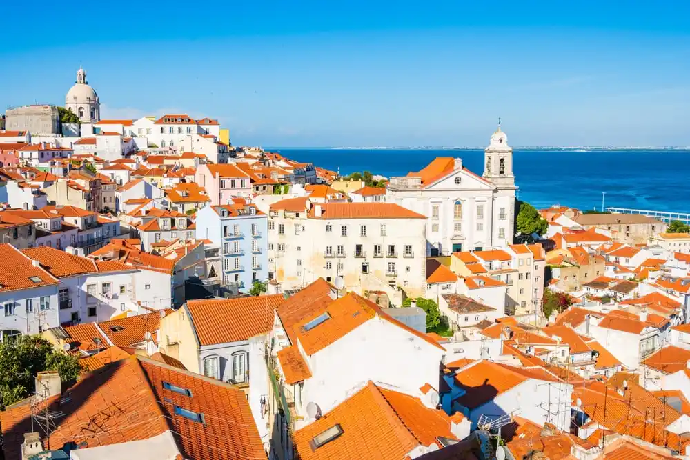 Explore Alfama District at LIS
