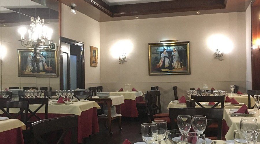 La Paella Real restaurant at MAD Airport