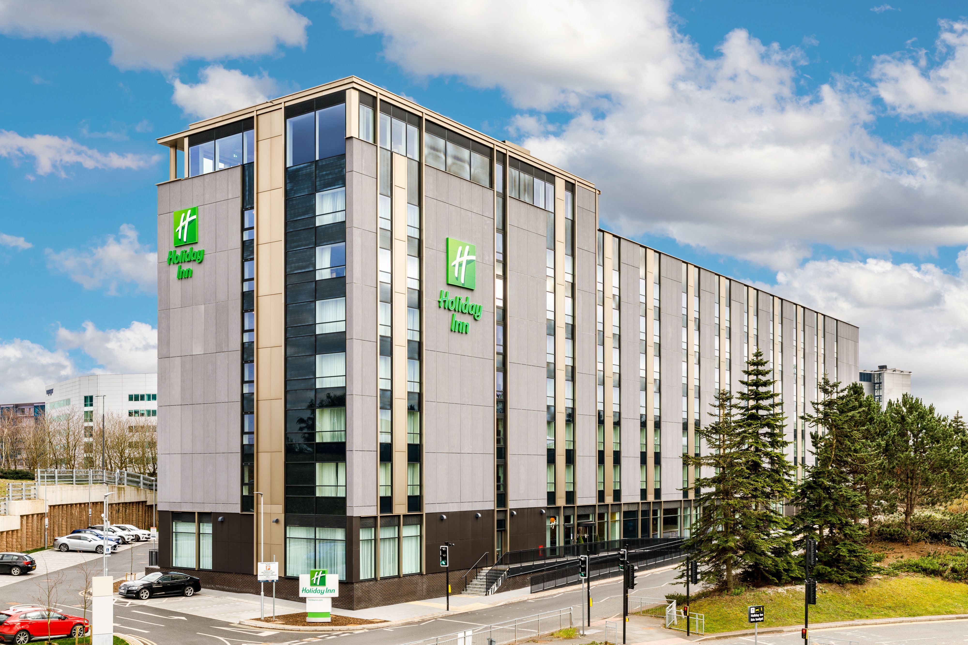 Holiday Inn Manchester Airport near MAN
