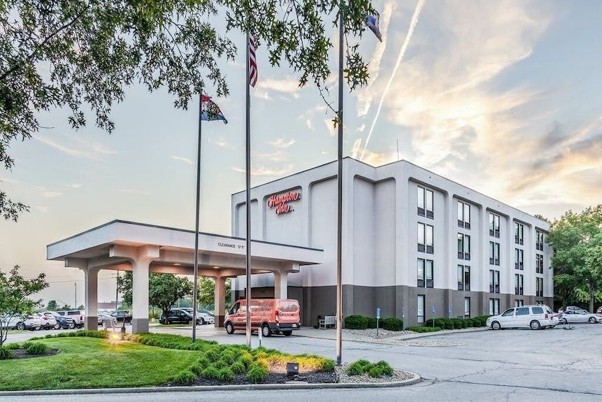 Hampton Inn Kansas City Airport near MCI
