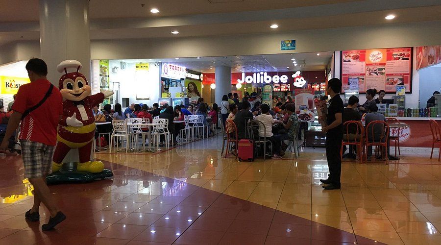 Jollibee at MNL
