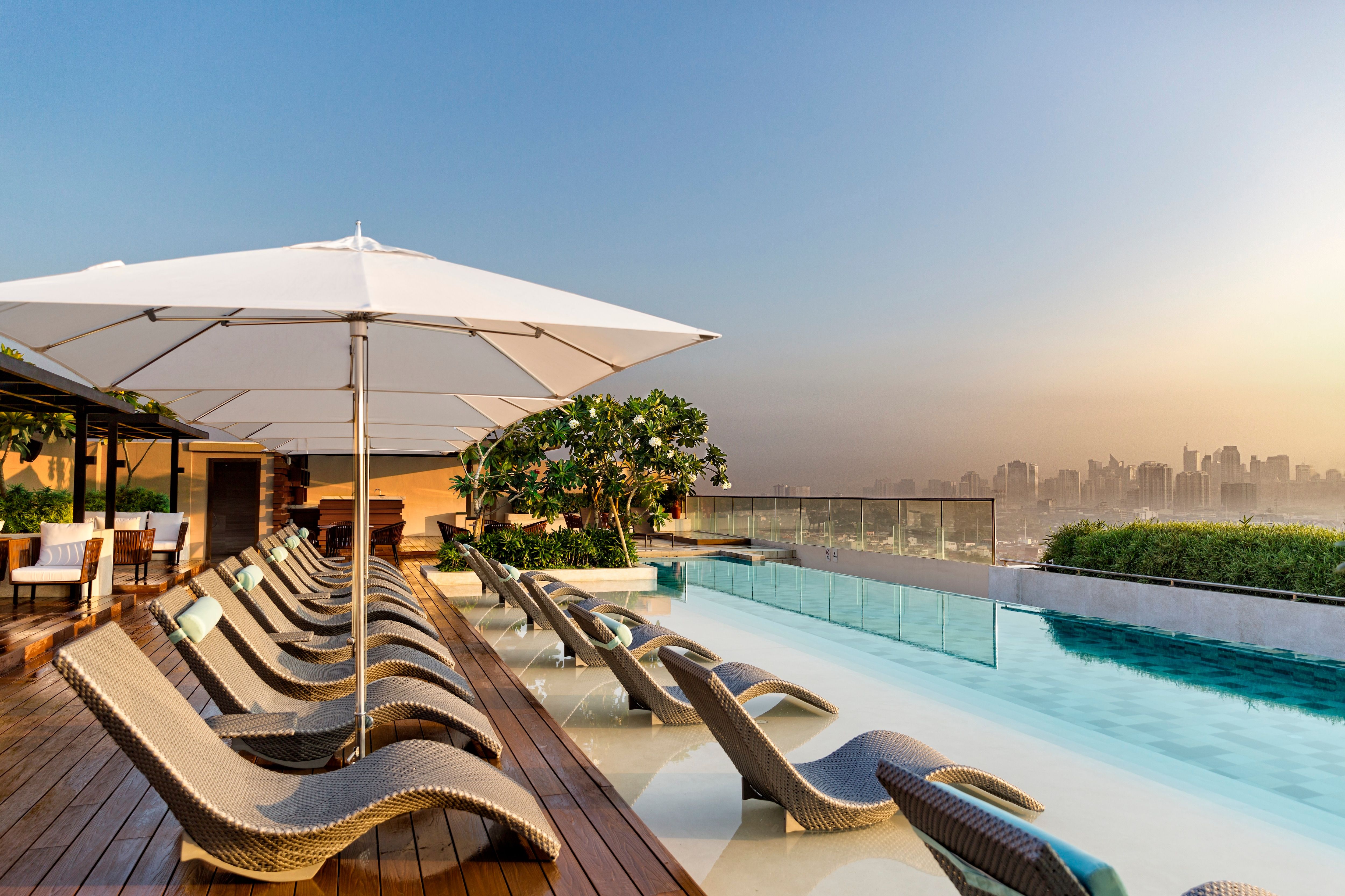 Marriott Hotel Manila near MNL