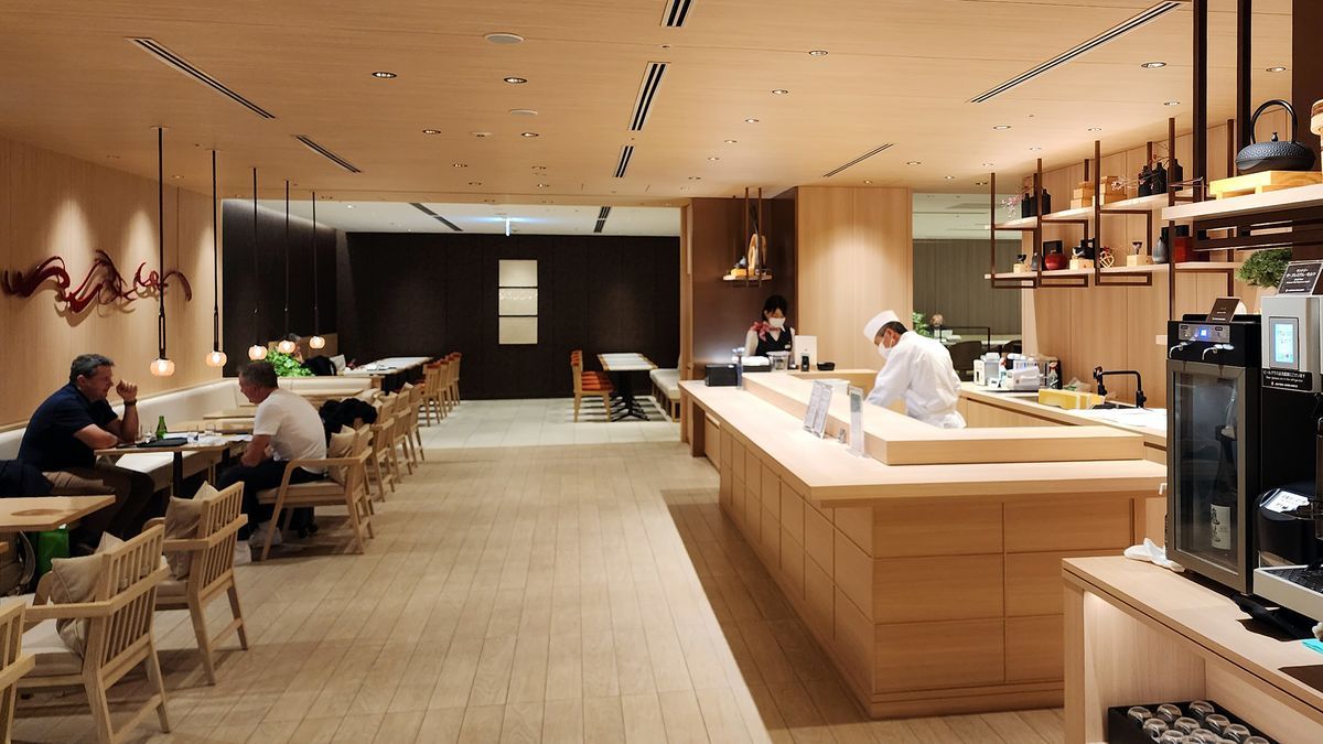 JAL First Class Lounge at NRT