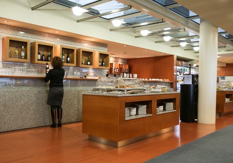 TAP Premium Lounge at OPO