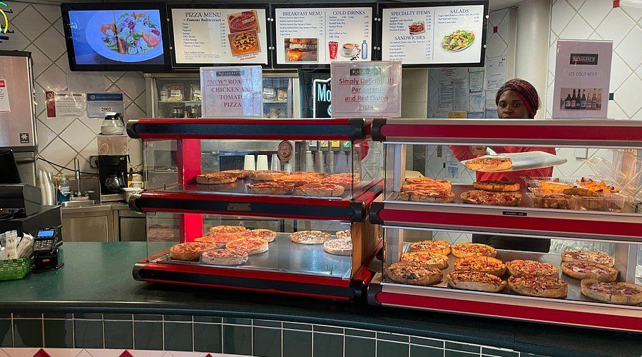 Reggio's Pizza at ORD