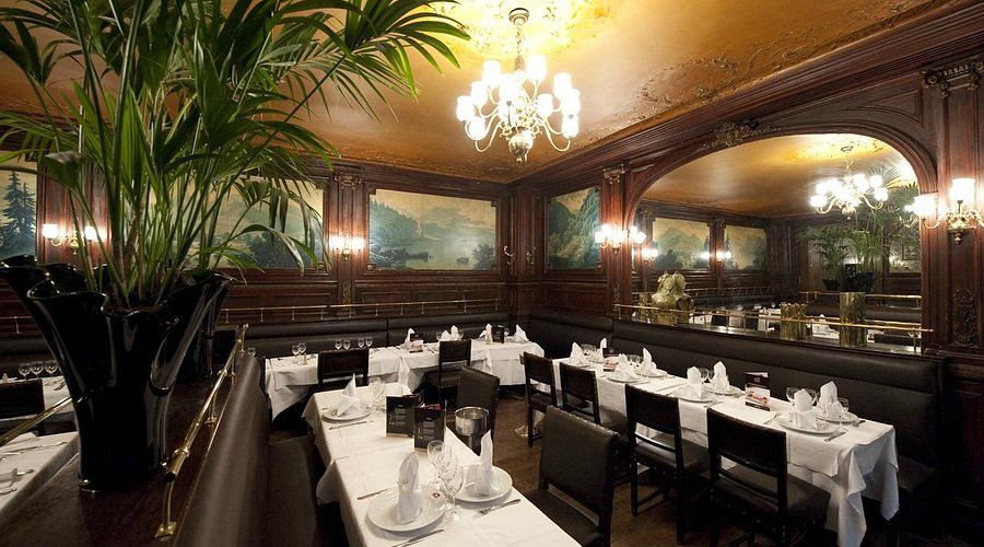 Brasserie Flo restaurant at ORY Airport