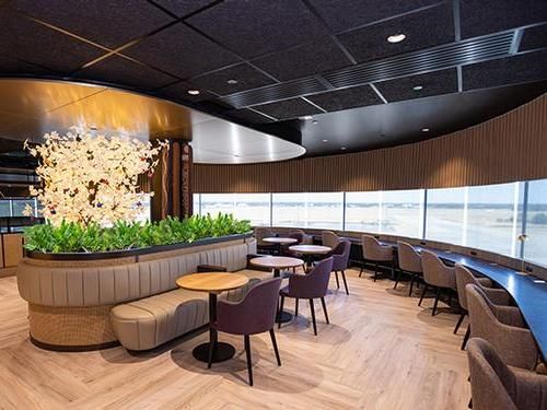 Aspire Lounge (International) at PER